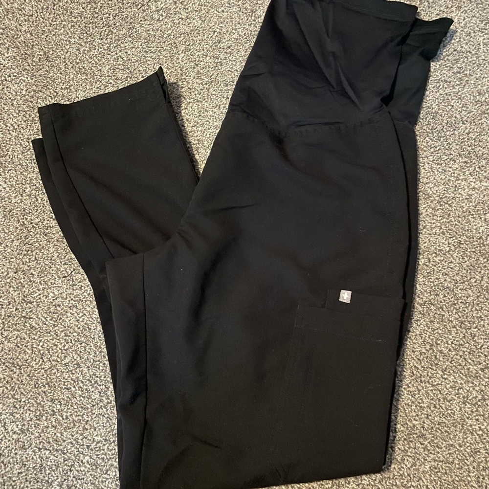 FIGS maternity Black Scrub Pants